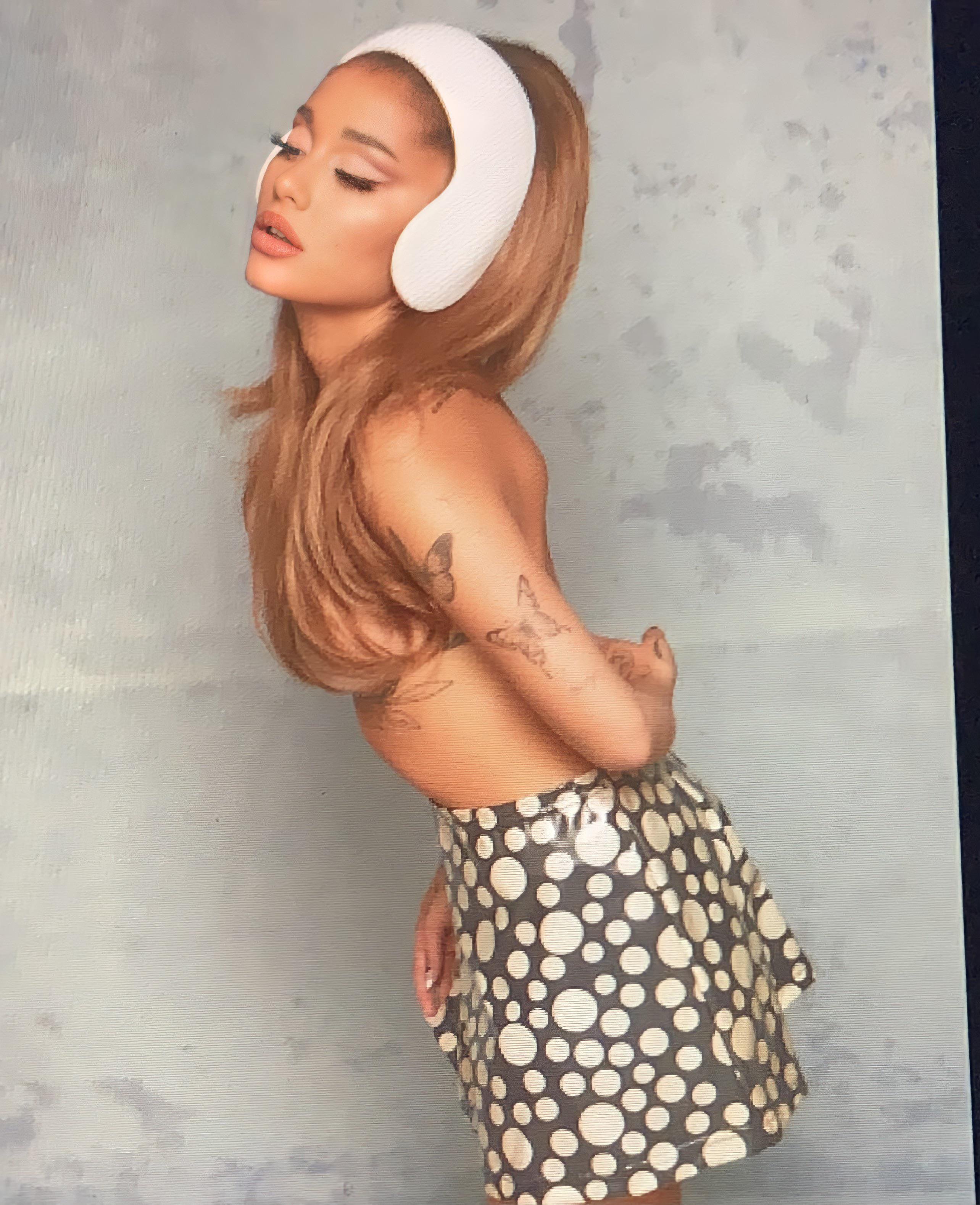 Ariana grande positions photoshoot leaked