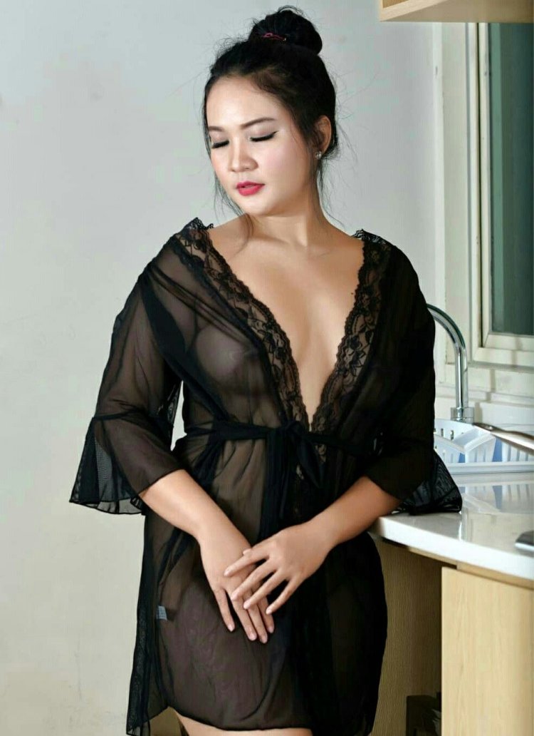 TANTE GIRANG LINGERIE