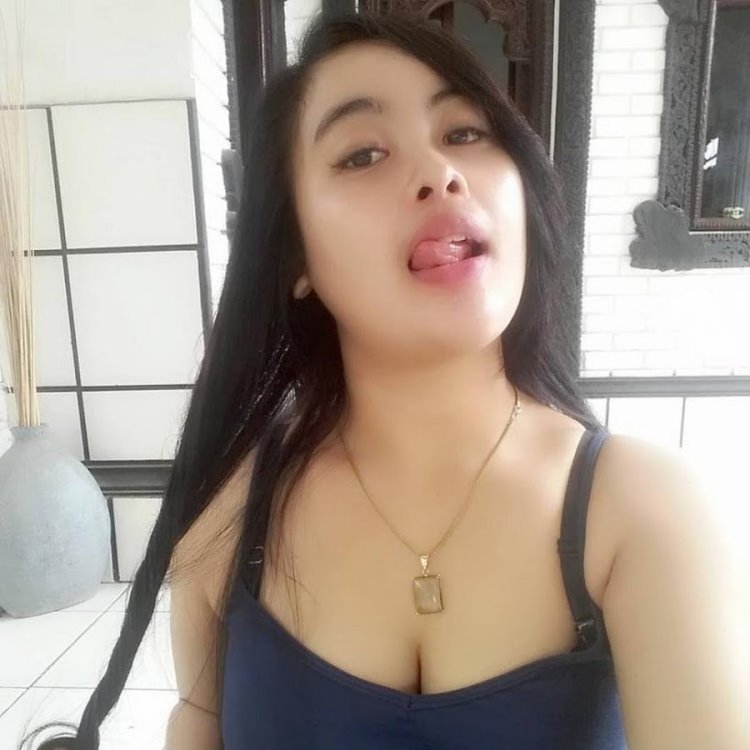 Ngewek Tante Kesepian