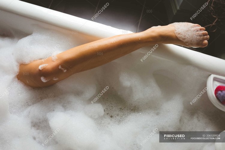 Feet in the bathroom without water