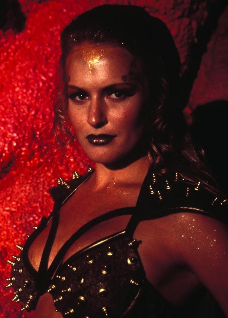 Rebecca Carlon Leprekon