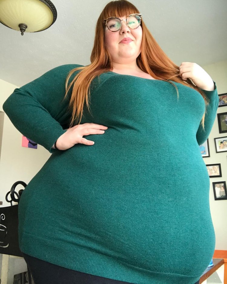 Fat Women with Bolelice Bullets