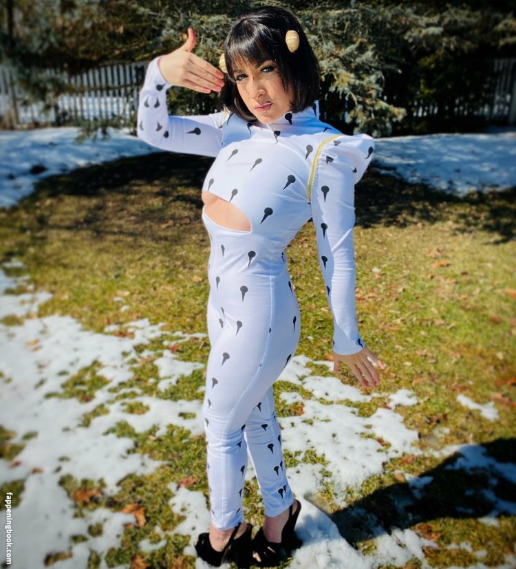 Digital Extremes Rebecca