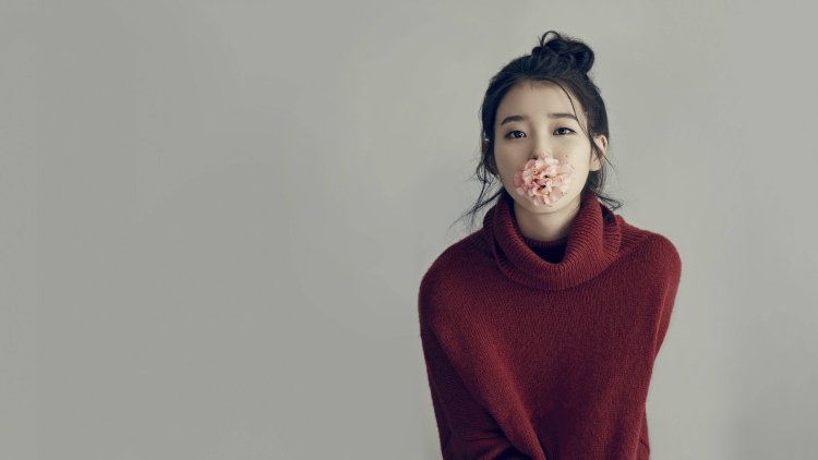 IU singer wallpaper