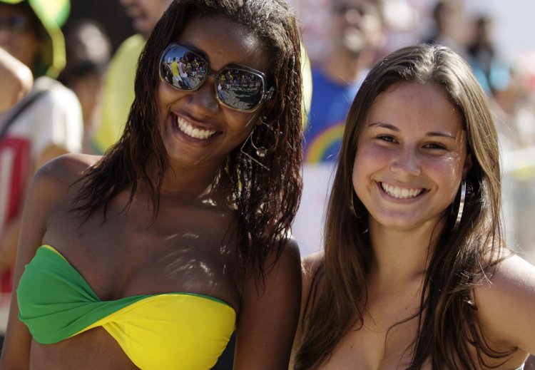 Brazilian girls on the streets