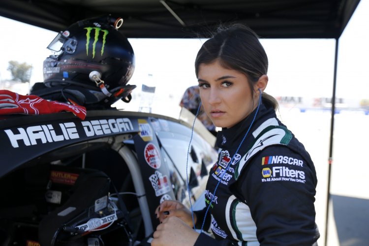 Nascar Hailey Deegan Ford