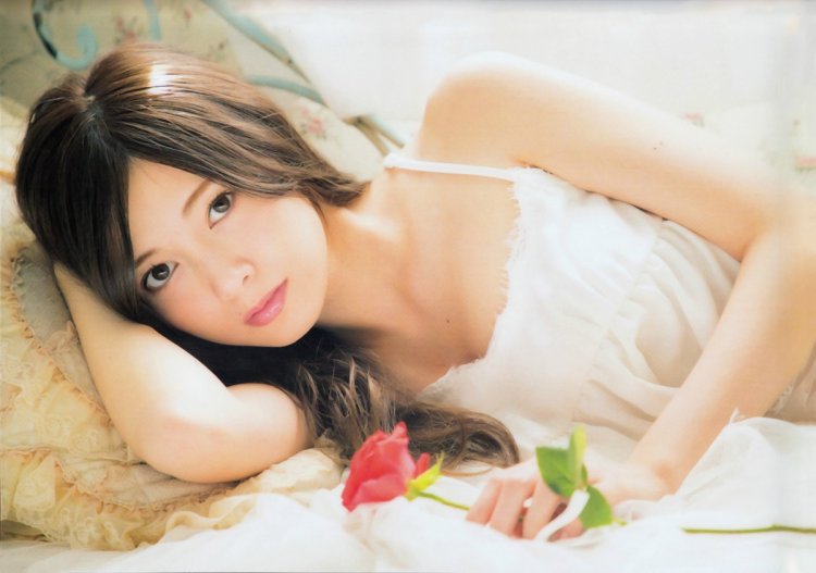 乃木坂 46 白石 麻衣 gravure