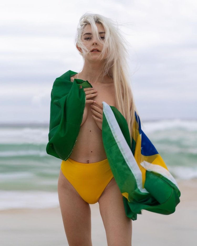 Eva Elfie in Brazil
