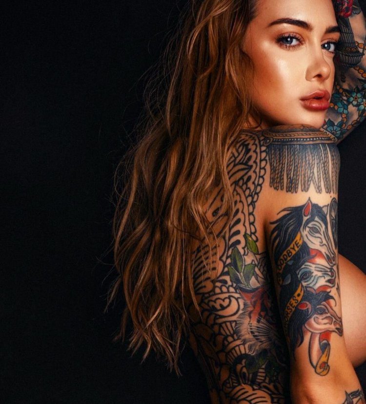 Paula Levina Tattoo Model