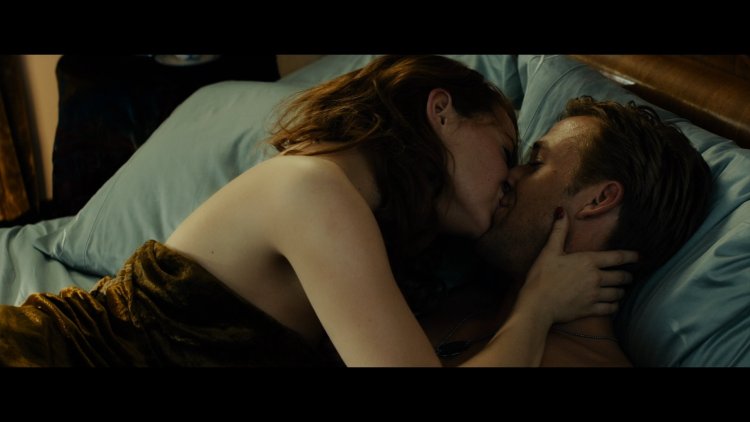 Emma Stone Favorite chest