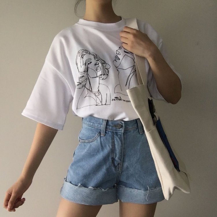 Clothing for teenagers aesthetics