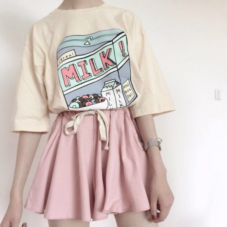 Clothing for girls in the style of aesthetics