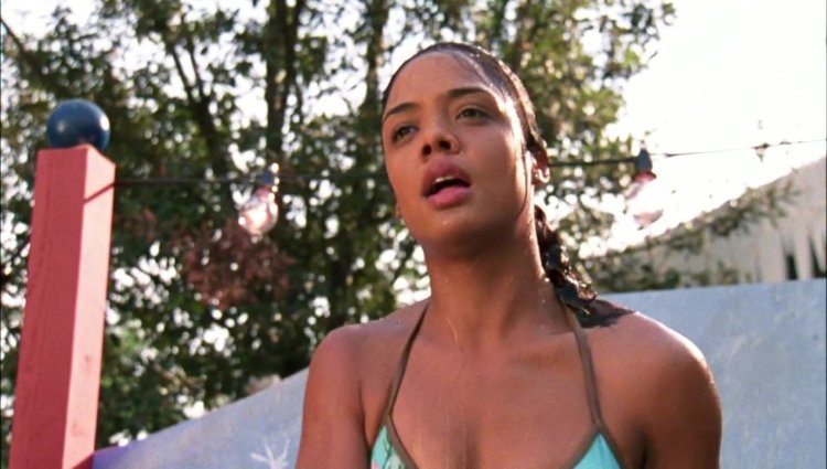 Free Preview of Alina Thompson Naked in Women