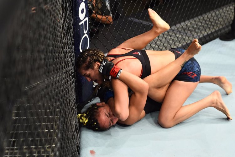 Tatyana Suarez UFC bikinists