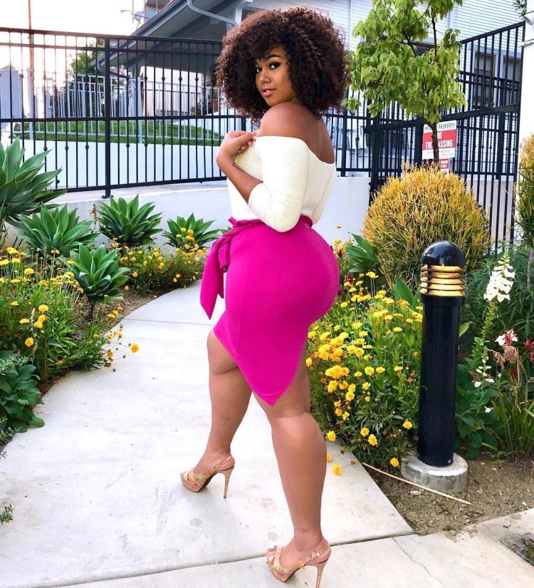 Can-U-Handle-These-Curves #canuhandlethesecurves Curvey Women