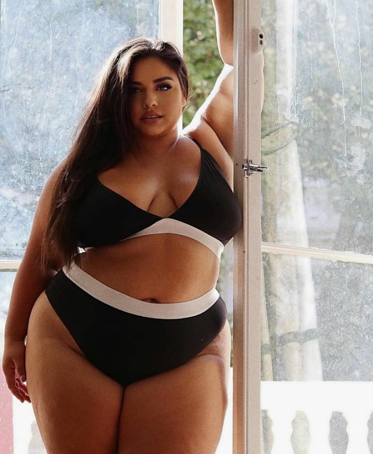 Stefani Viada Plus-Size Model