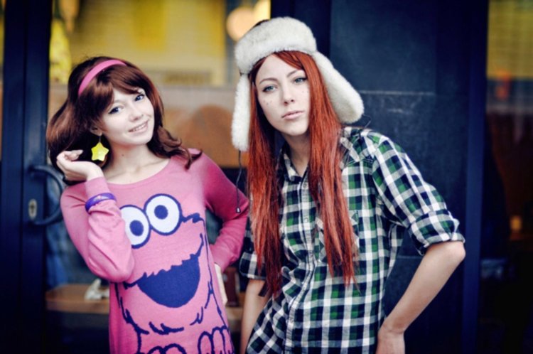 Cosplay Wendy and Mabel Pines