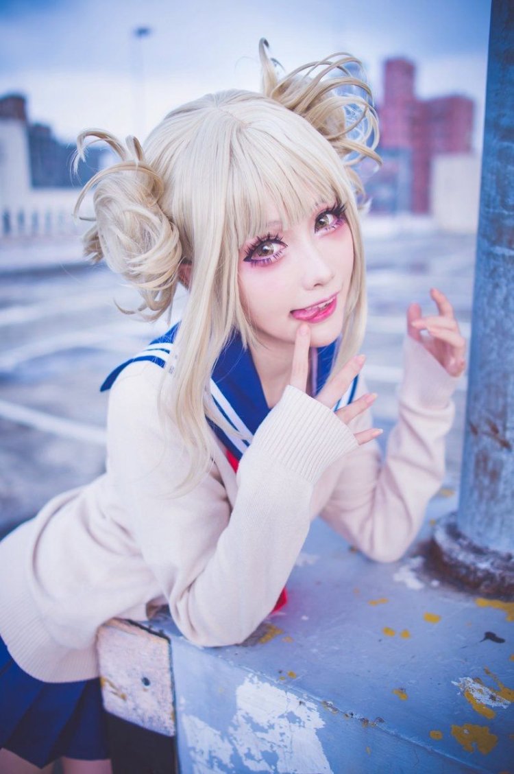TOGA Khimiko cosplay