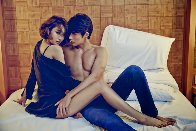 PAK HE Chin Scenes Kisses