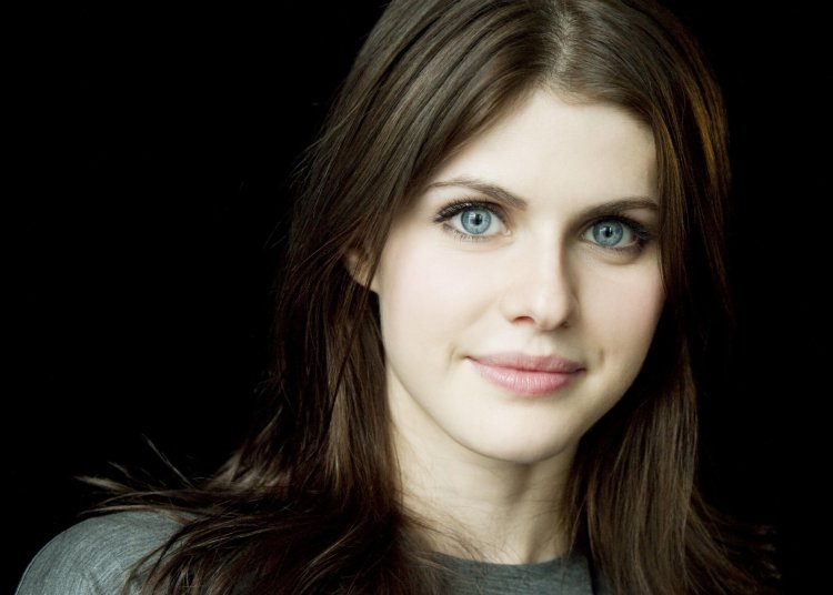 Alexandra Daddario HD