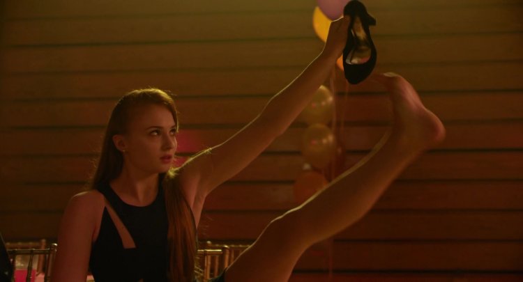 Sofia Turner hot scenes