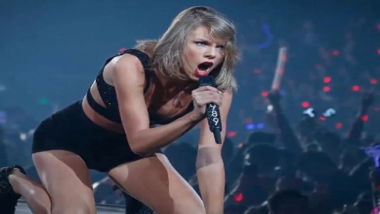 Taylor Swift 2020 armpits