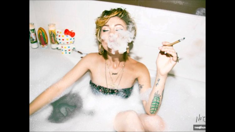 Photoshoot in the bathroom with a cigarette