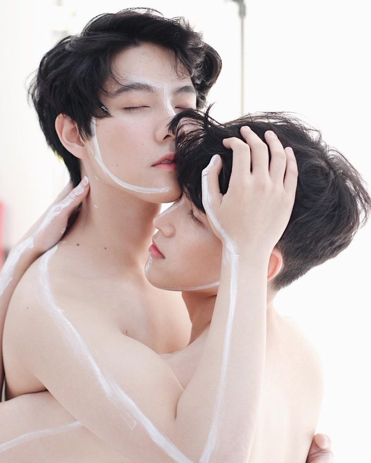 Kiss Aesthetics of Koreans