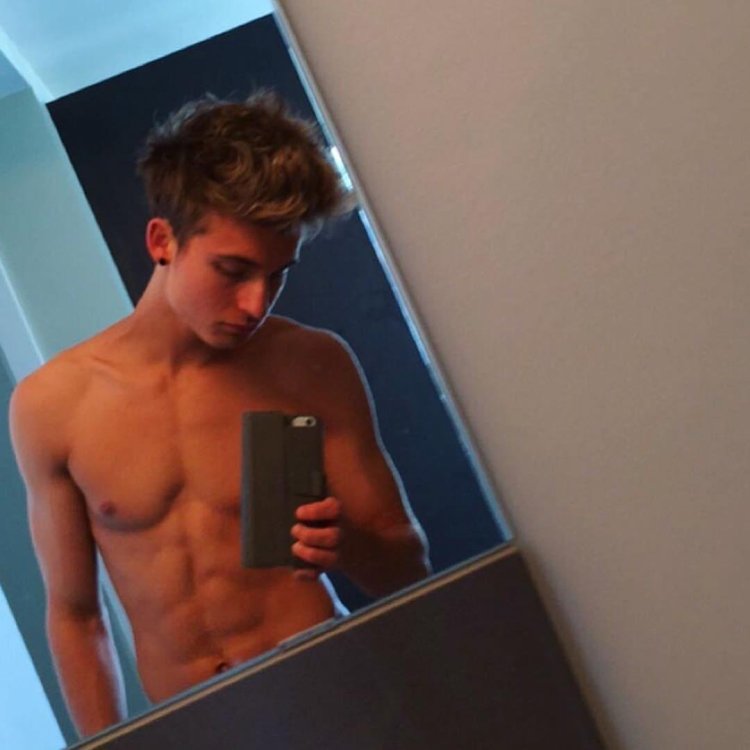 Chris Collins torsos