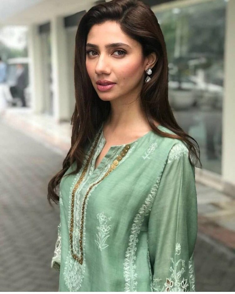 Makhira Khan Pakistani actress