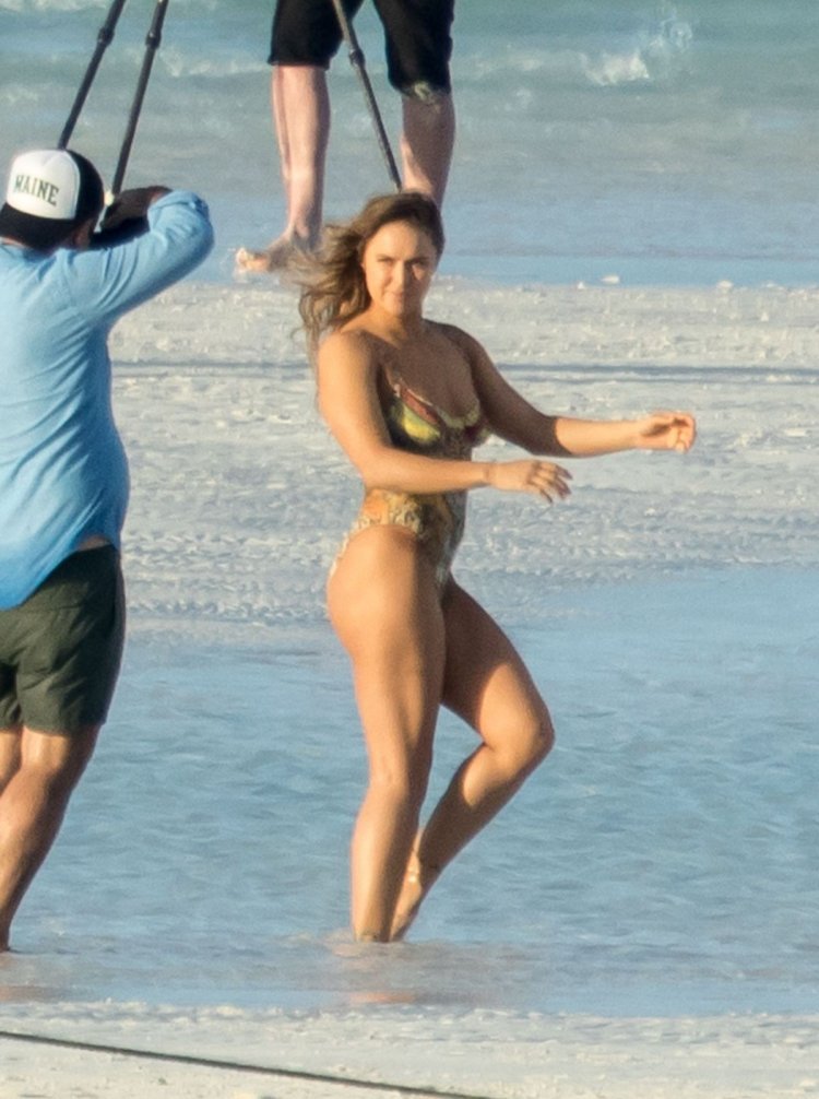 Rosie naked animatroni