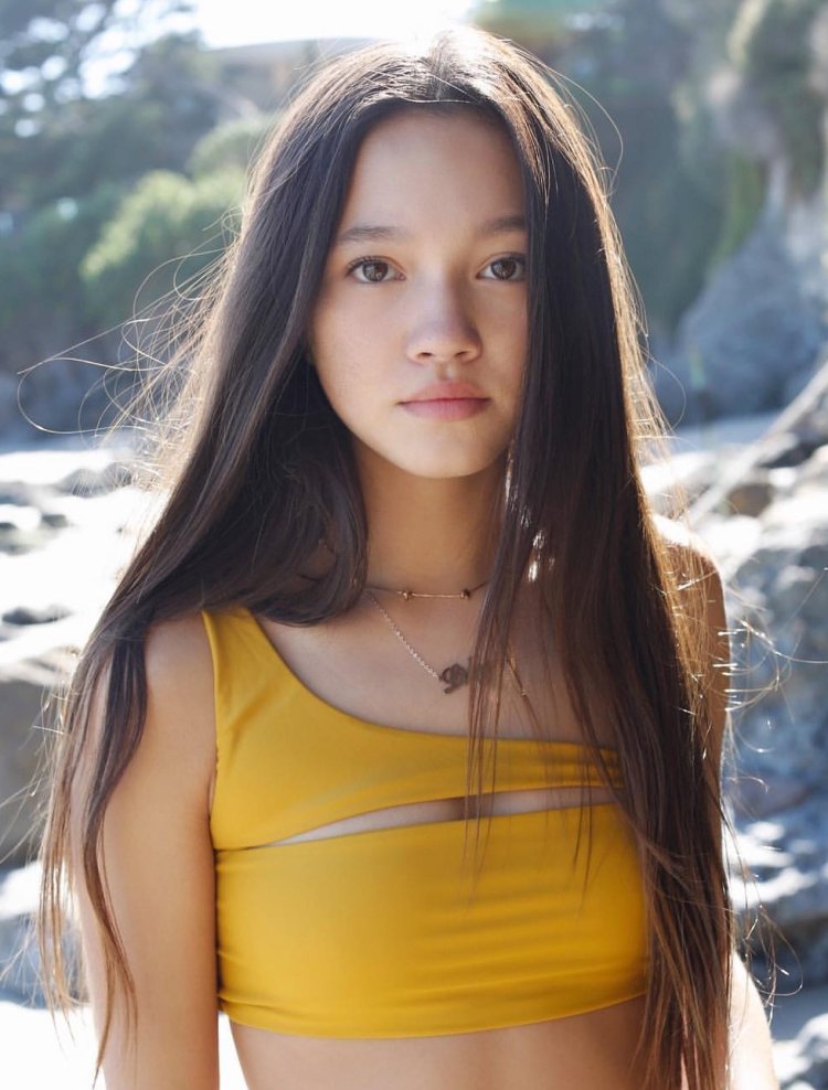 Lily Chee 14