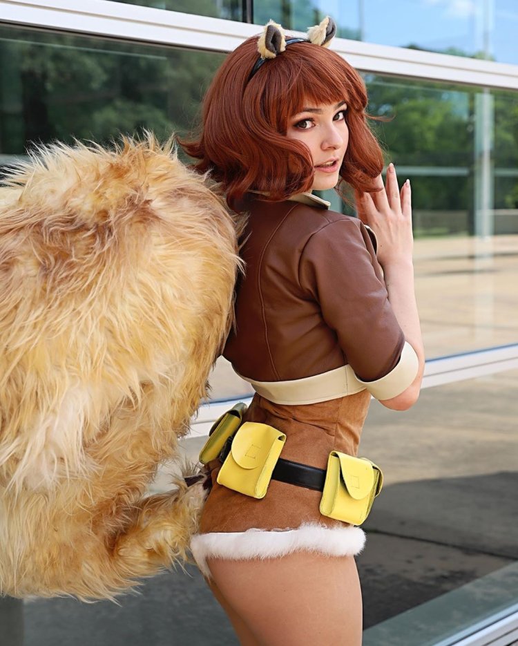 Girl Squirrel cosplay