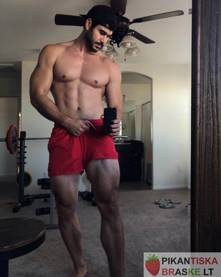 Danny Jones Bodybuilder