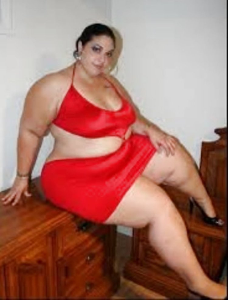 Jessica Milagros in a skirt