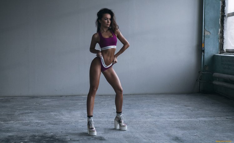 Photoshoot Sports Girls in Lingerie in the Studio