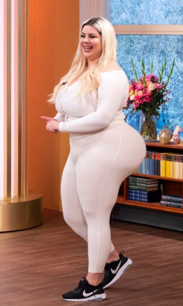 Natasha Krown Natasha Crown