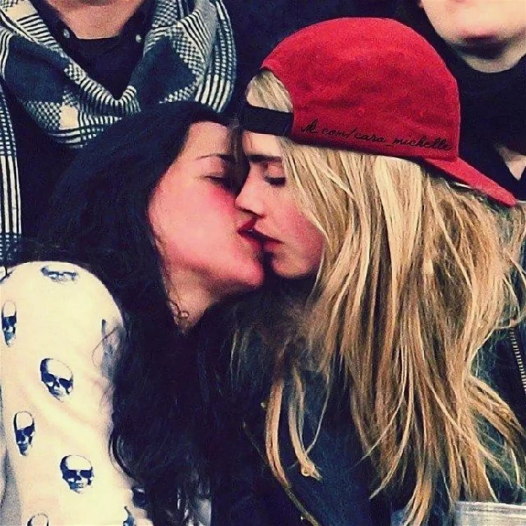 Michelle Rodriguez and her girl Cara Delevingne