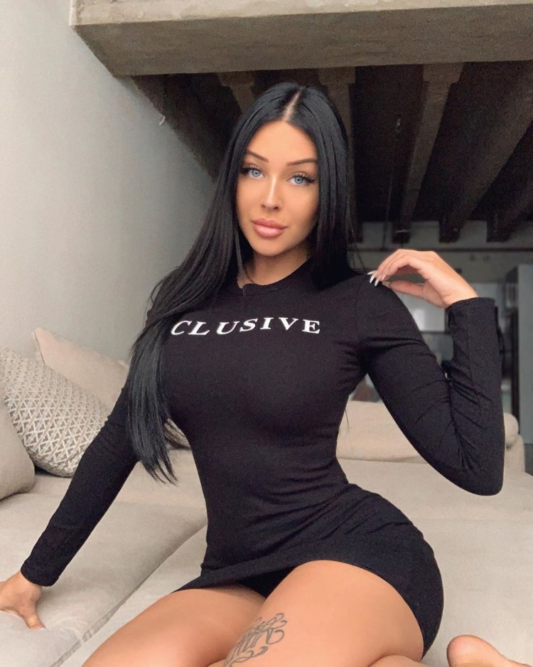 Gabriela Hella Toples