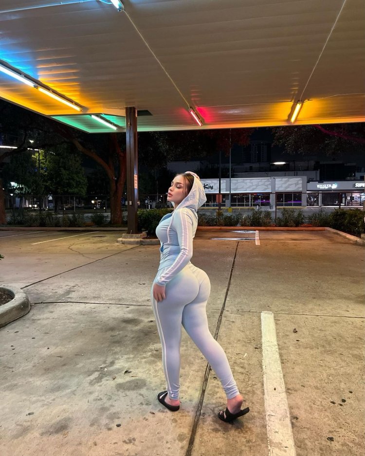 Tayler Hills @TaylerHills