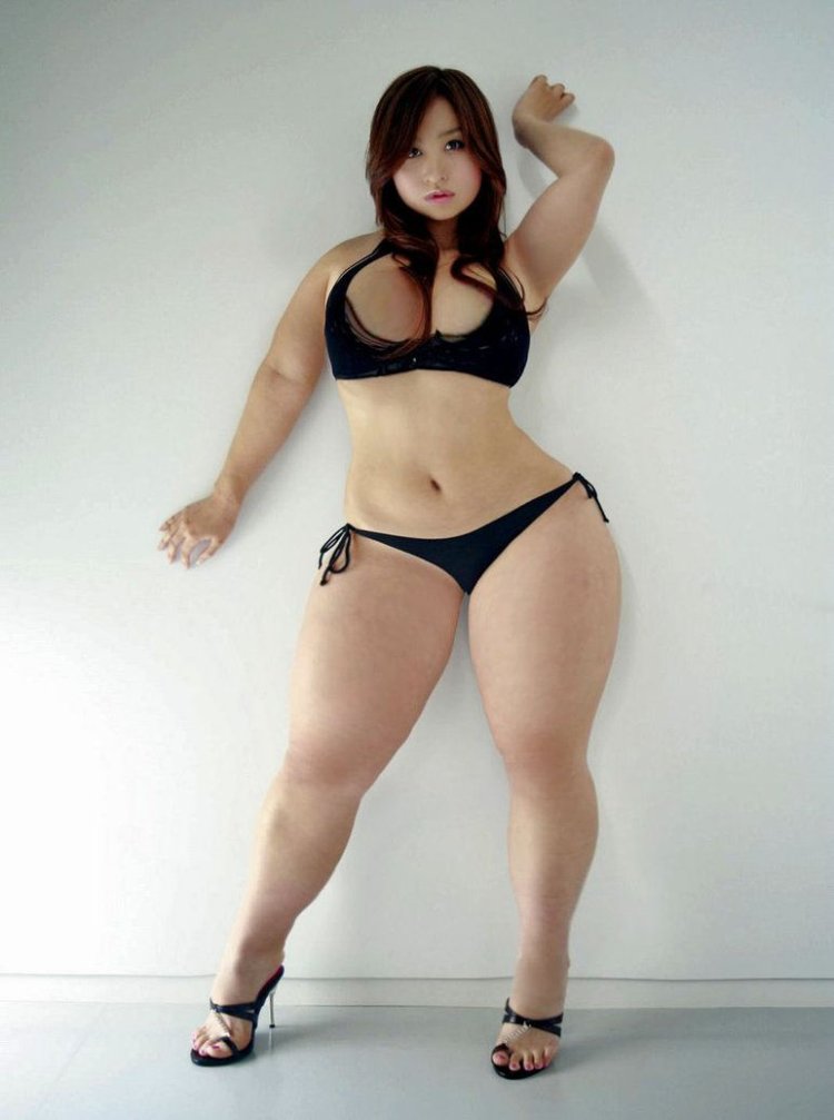 Japanese girls with wide hips
