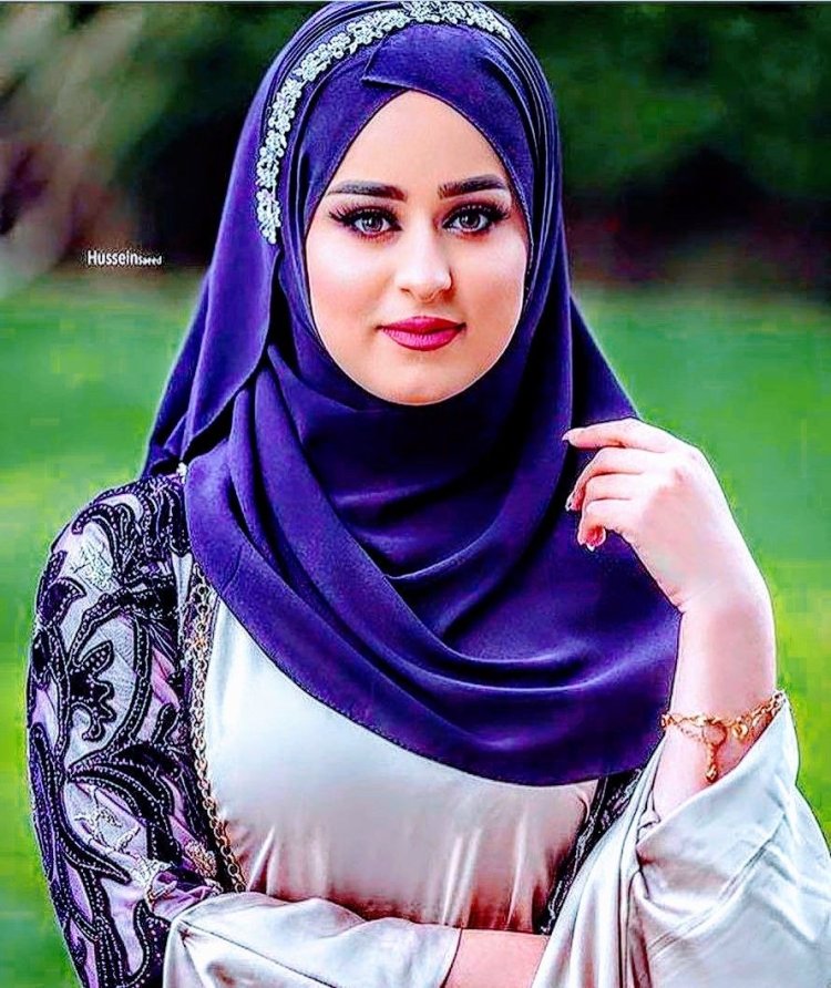 Arab women