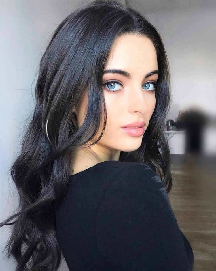 Brunette with blue eyes