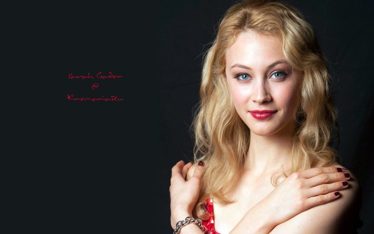 Sarah Gadon 1920 1080