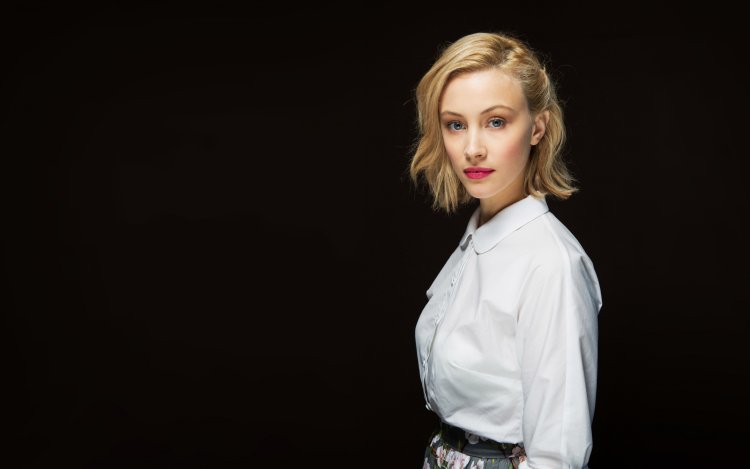 Sarah Gadon 11 22 63