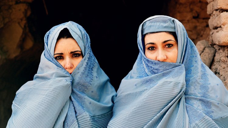 Meadfurls Afghanistan singer