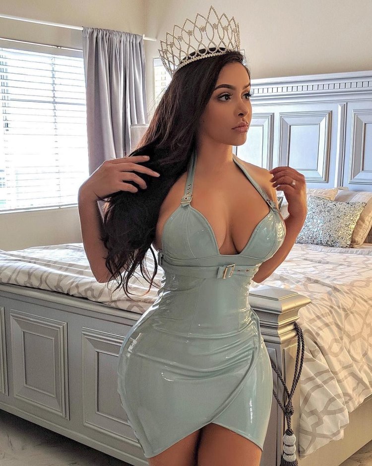 Fiorella Zelaya in a dress
