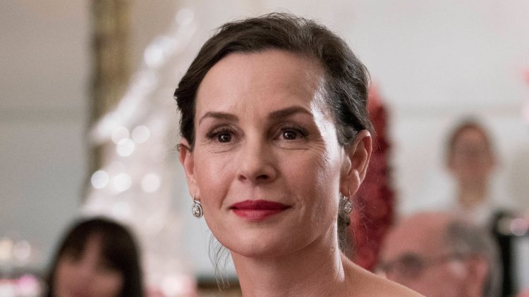 Embet Davidz Mary Parker