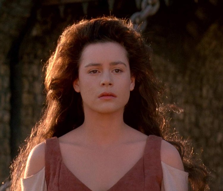 Embet Davidz sinister dead