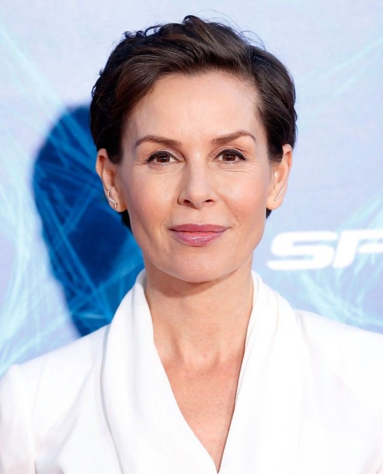 Embet Davidz Helen Hirsch